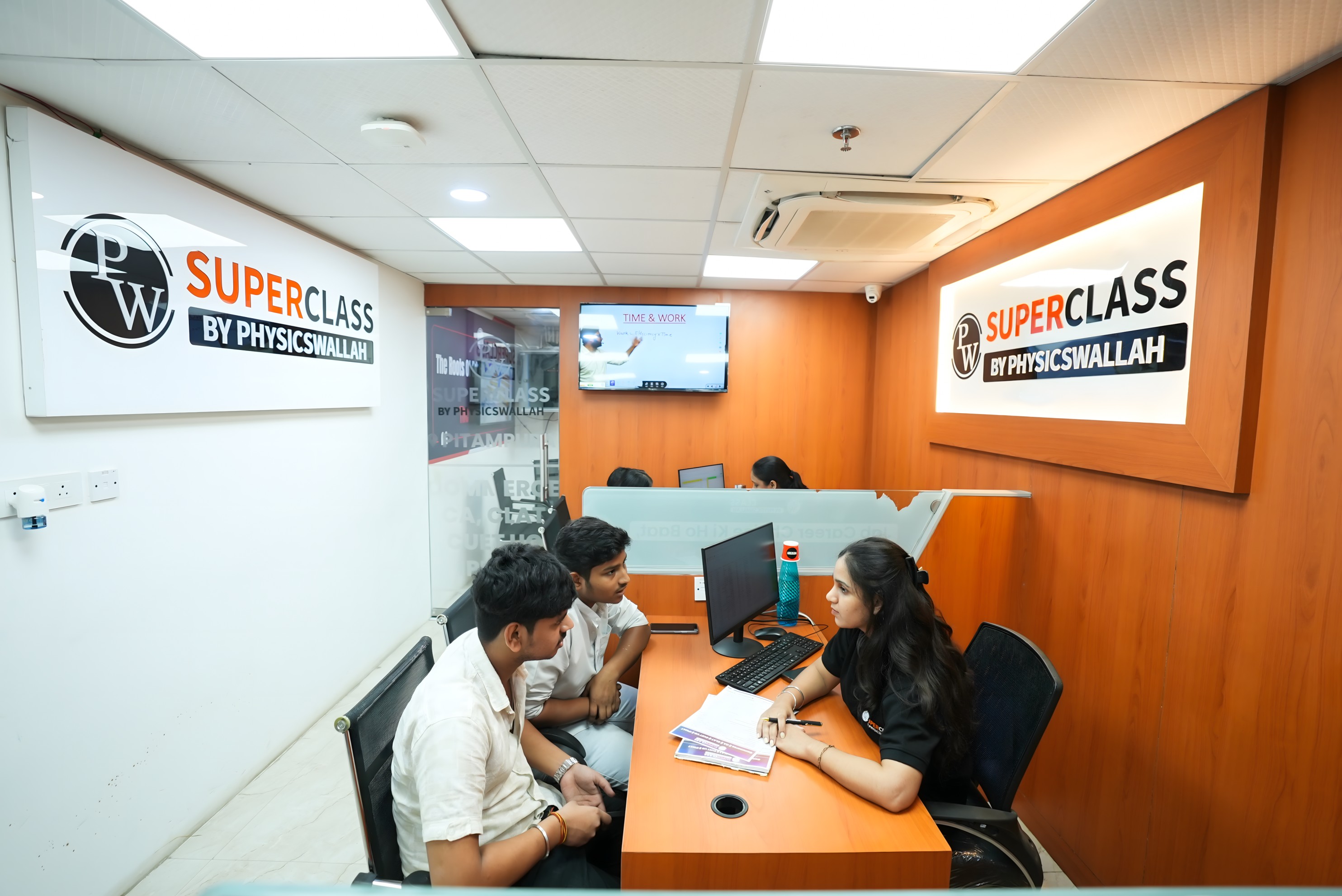 New Delhi Pitampura Superclass