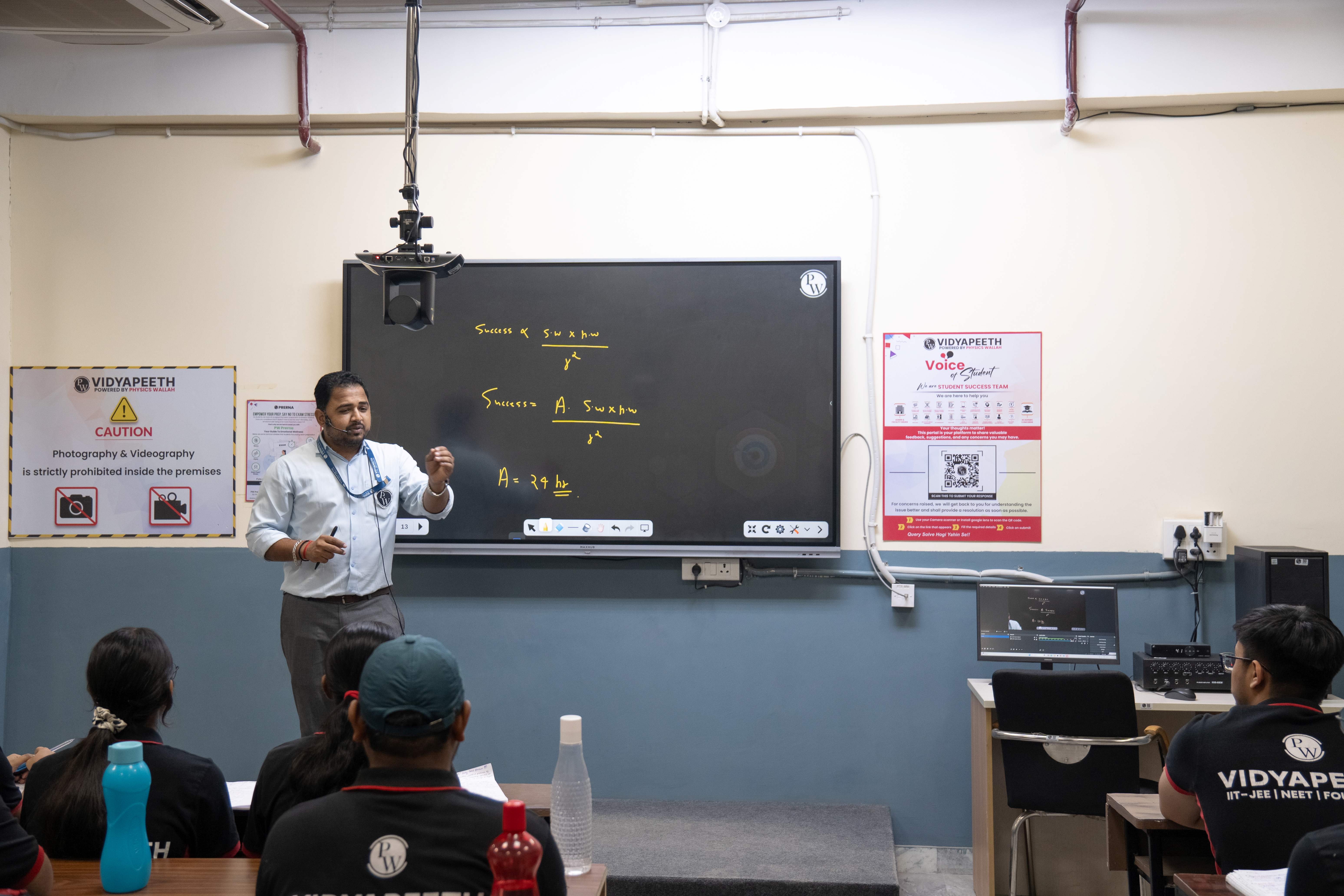 Delhi - Saket Vidyapeeth