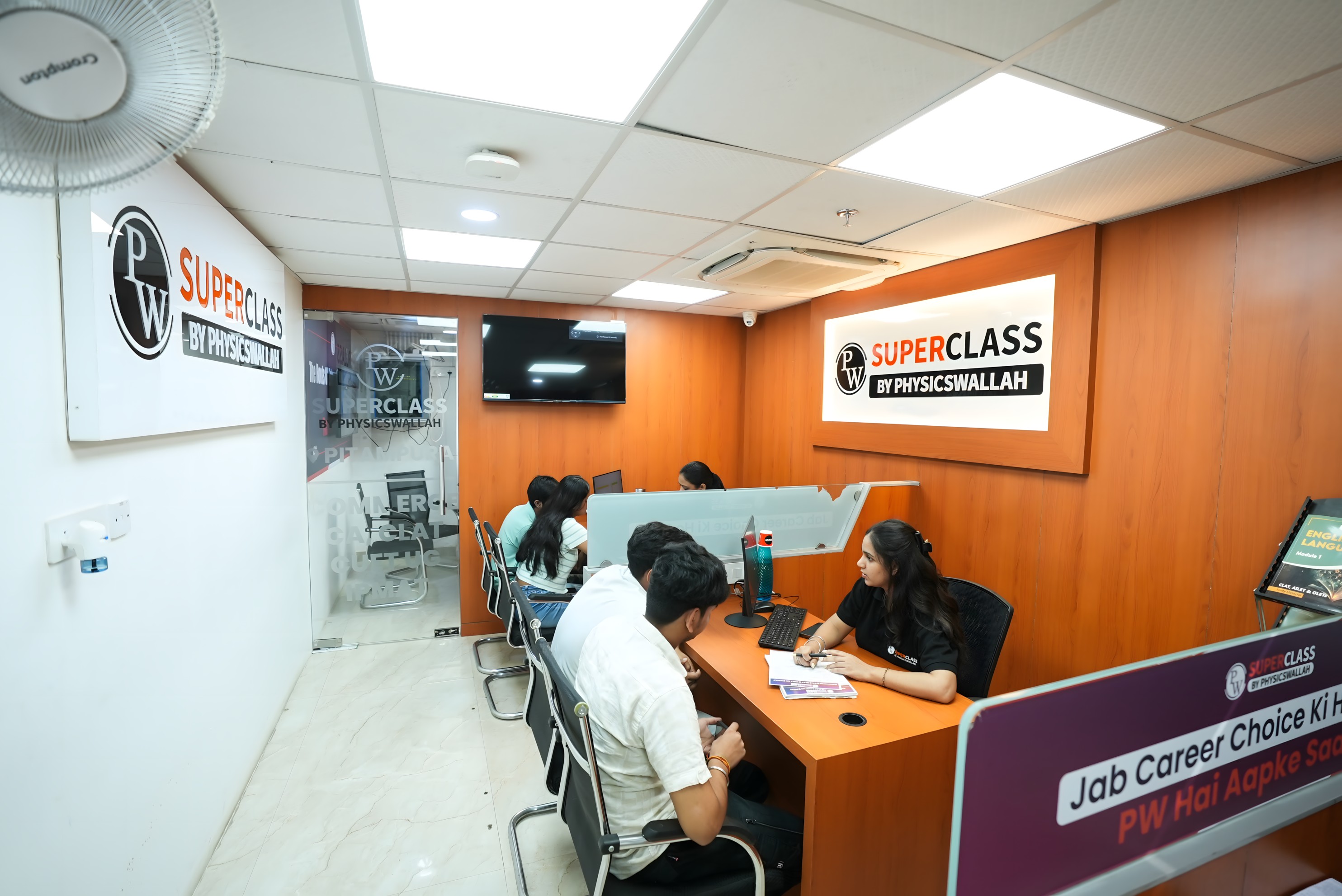 New Delhi Pitampura Superclass