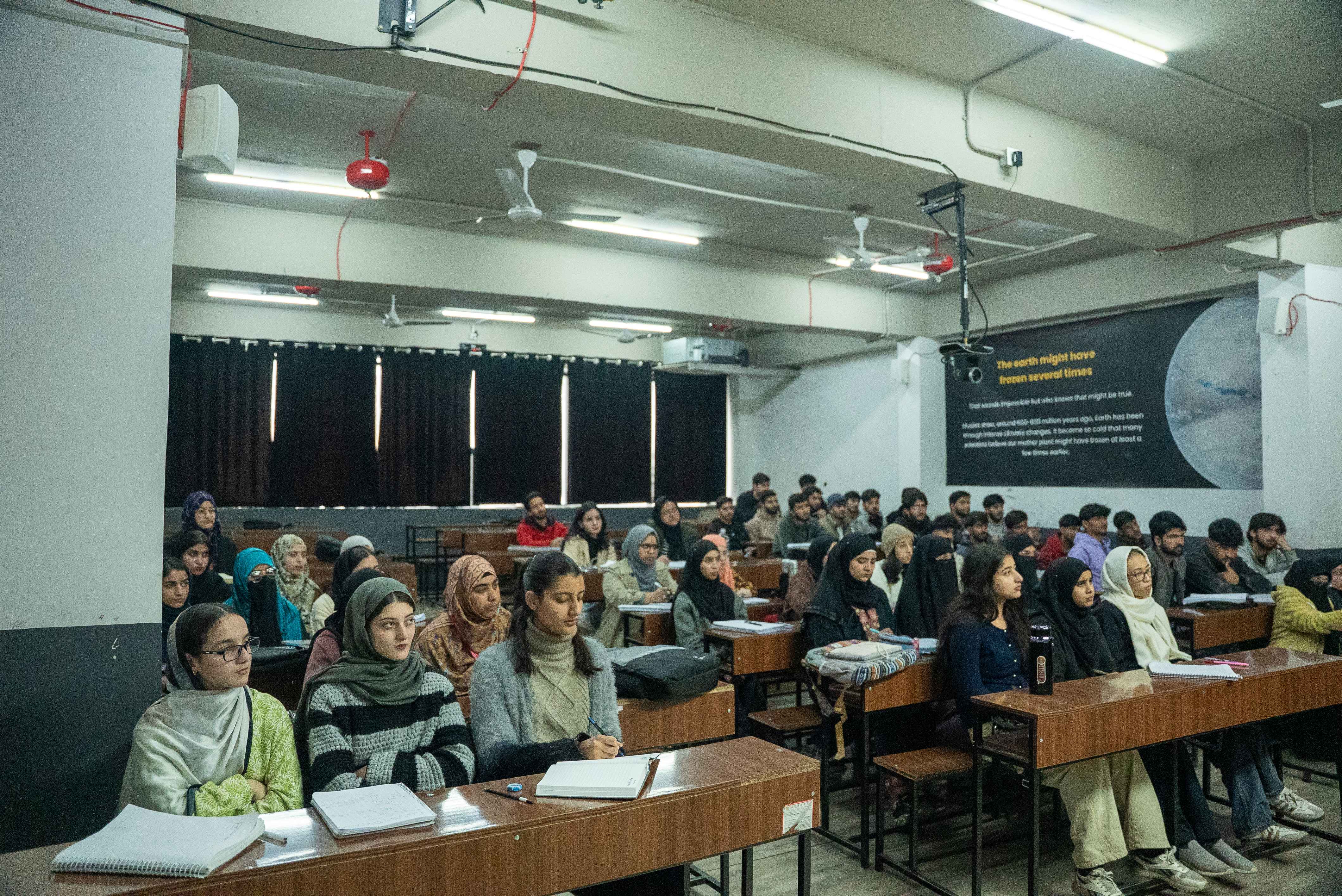 Srinagar - Baghat Vidyapeeth