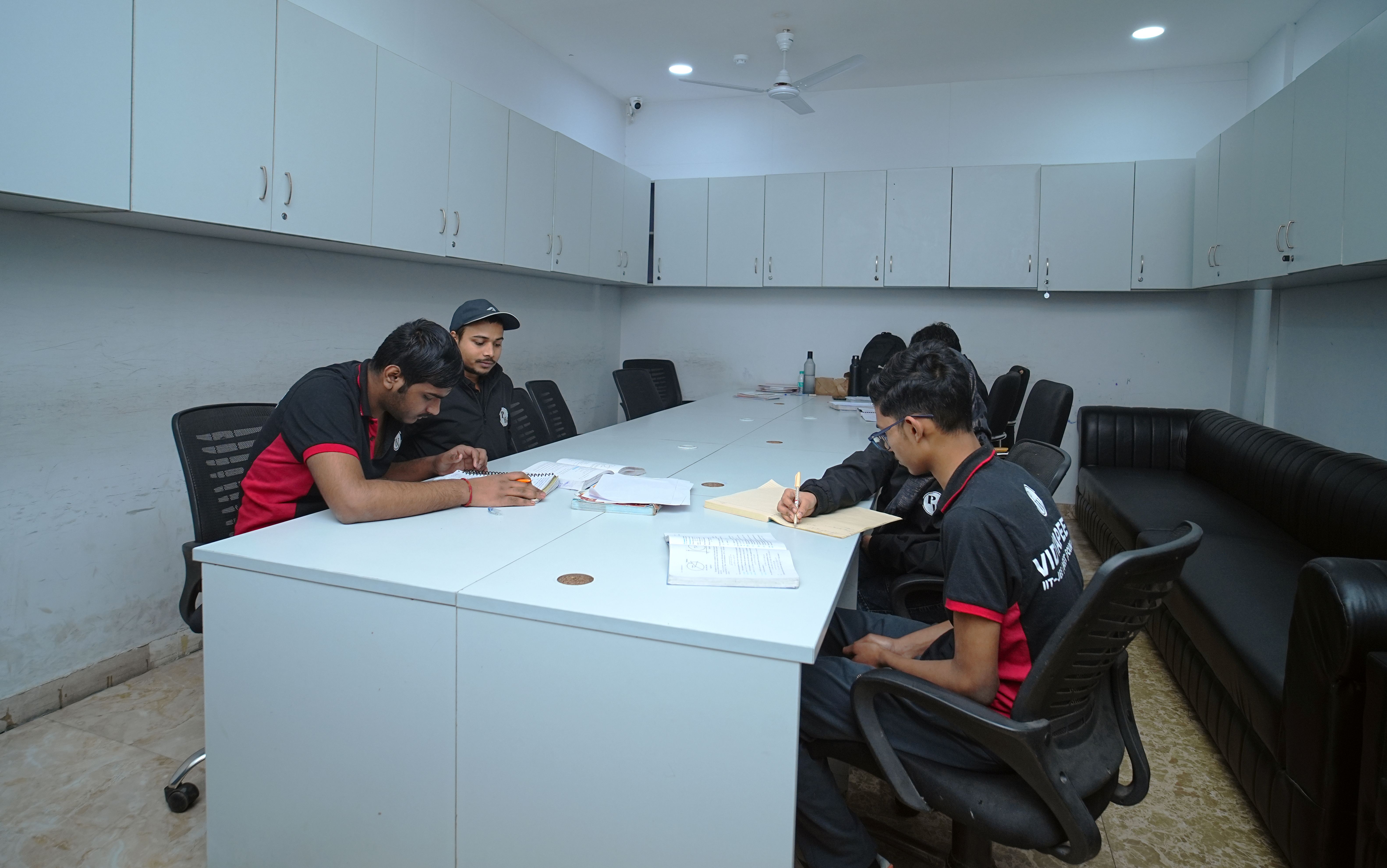 Delhi - NSP Vidyapeeth