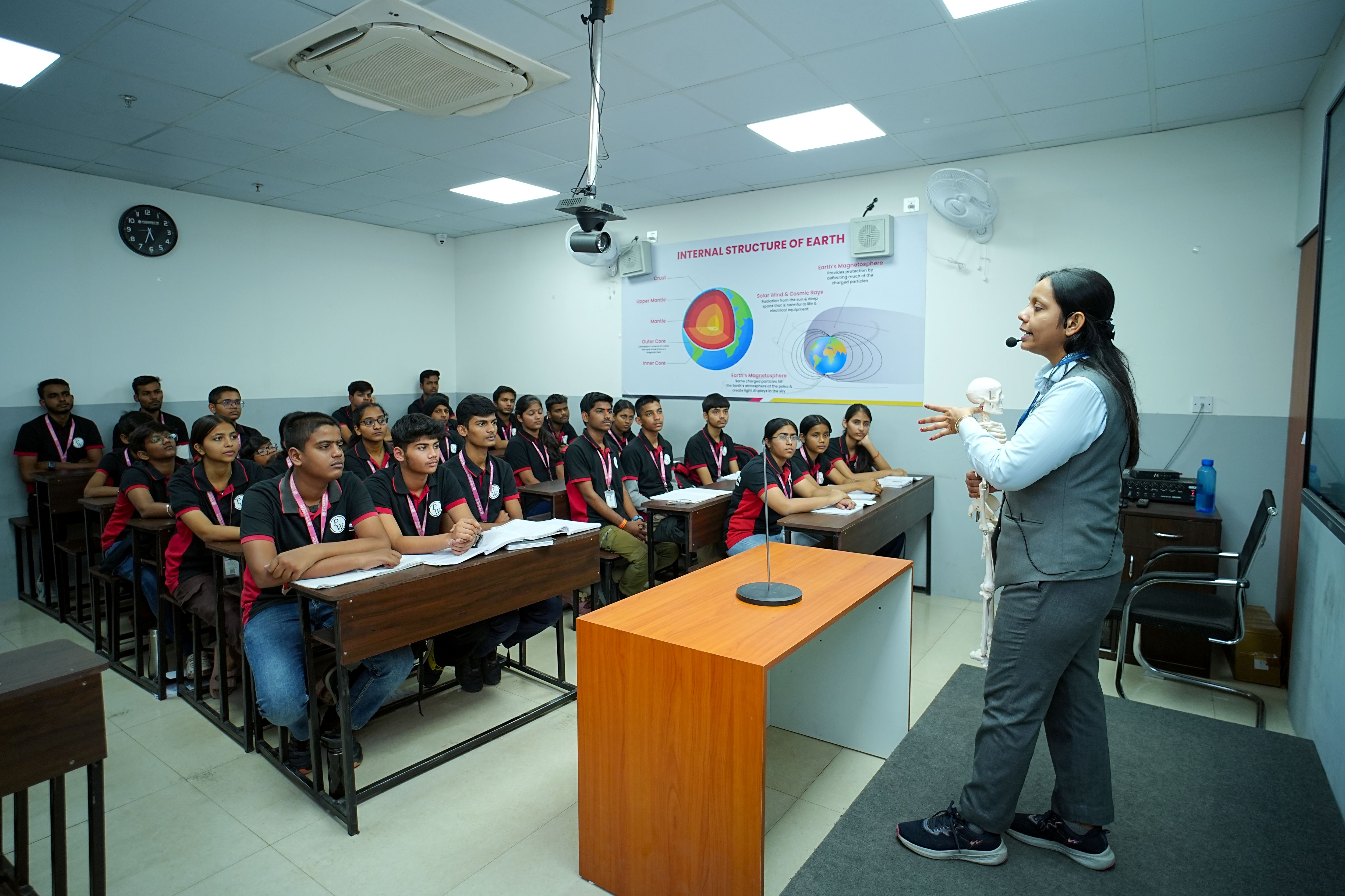 Lucknow - Vrindavan Vidyapeeth