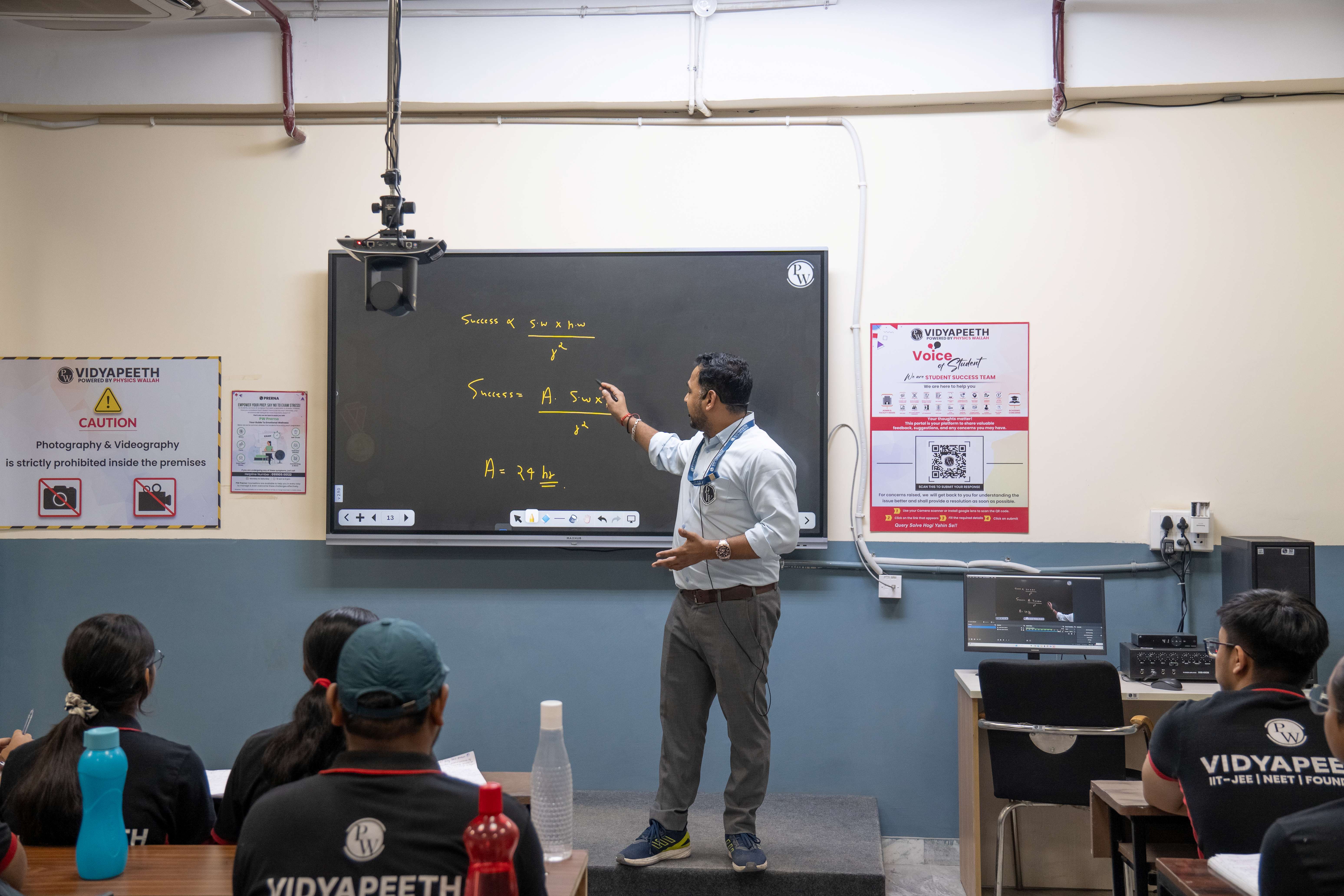 Delhi - Saket Vidyapeeth